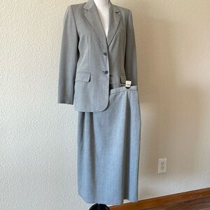 Warranted to be a Pendleton 85% wool 2piece blazer & skirt suit Sz8 excellent